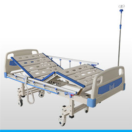 मल्टी फंक्शनल इलेक्ट्रिक हॉस्पिटल बेड 0 - 40 ° लेग सेक्शन लिफ्टिंग एंगल